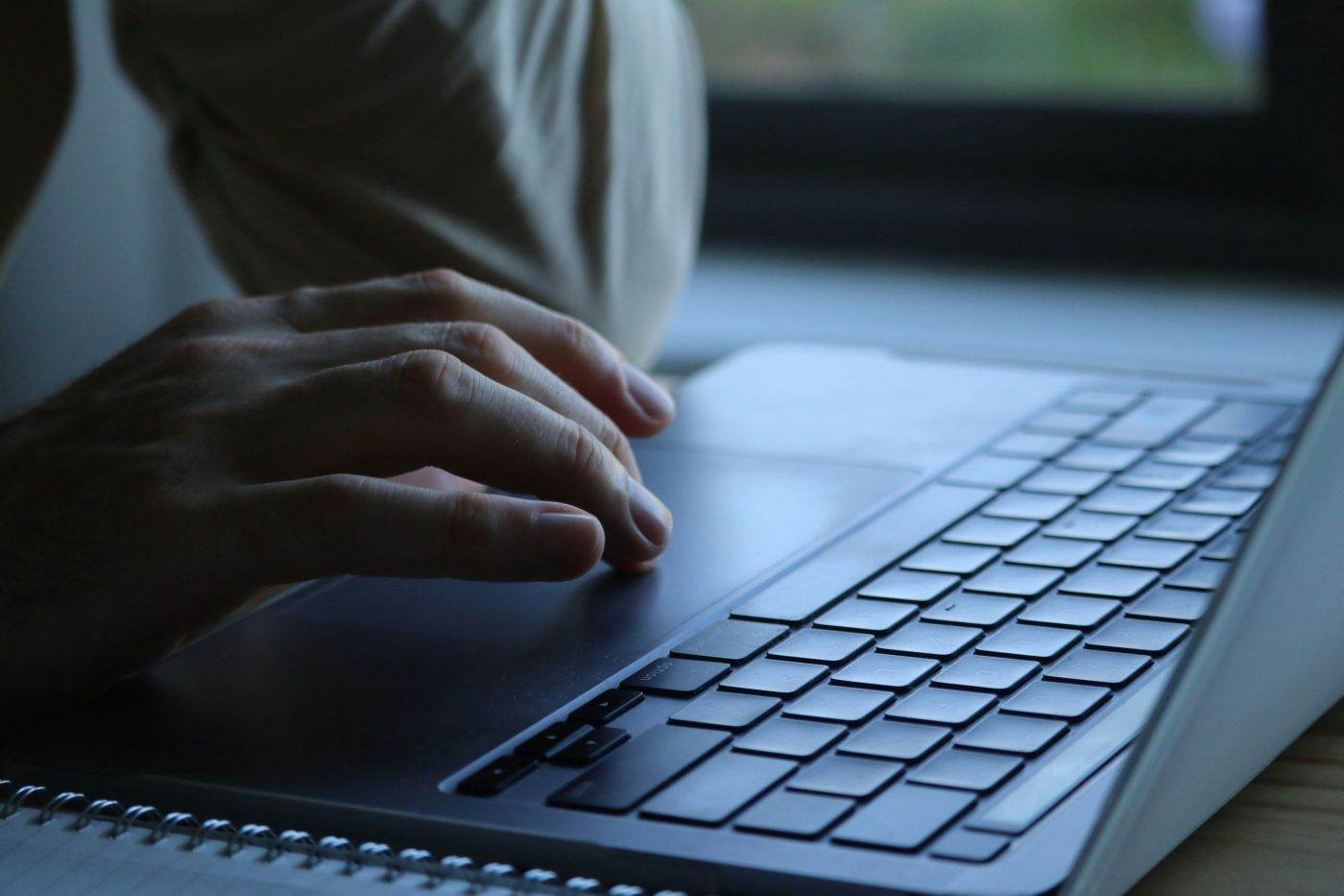 Inteligența Artificială transformă radical activitatea dezvoltatorilor software din România