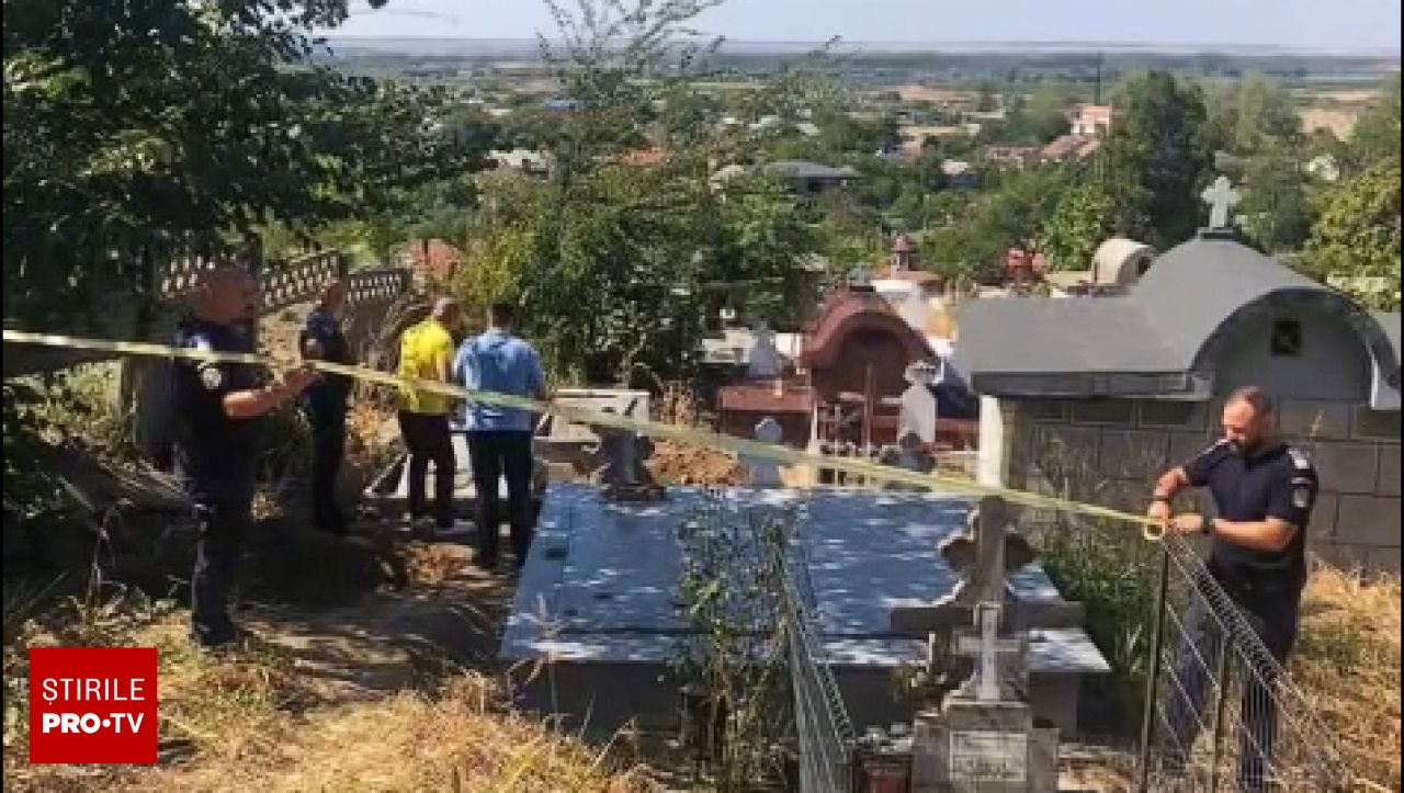 Omenie lipsită în Slatina: au fost găsite oseminte umane în saci de rafie la cimitirul Strehareți