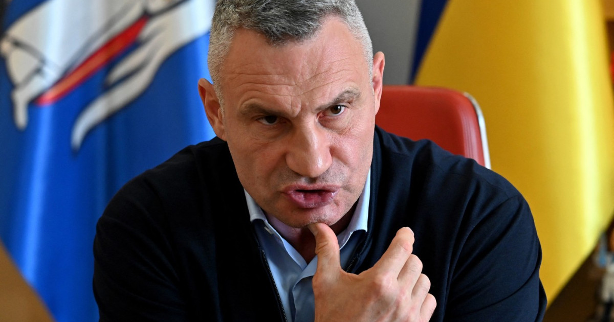 Locuitorii din Kiev se pregătesc pentru iarnă prin acumularea de provizii și echipamente energetice